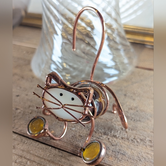 COPPER WIRE CAT SCULPTURE WITH BLOWN GLASS AND BOBBLE HEAD - Picture 7 of 11